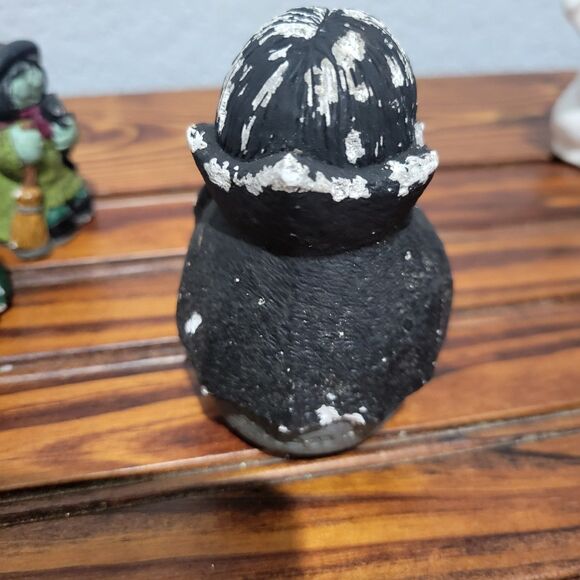 Lot Of 8 Miniature Figures Halloween Village Mini graveyard Skeleton Ghost Witch - Picture 9 of 16